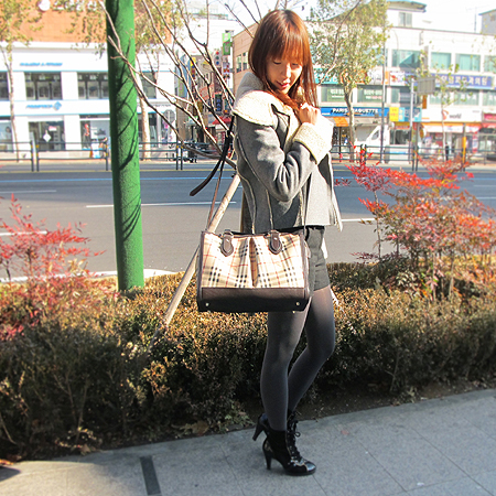Burberry(������) HM1415 �� Ŭ���� üũ ���� 2WAY [��������] �̹���5 - ���̺��� �߰���ǰ