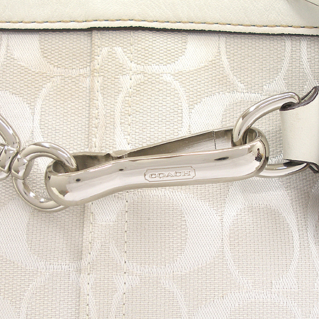 Coach(��ġ) �ñ׳��� ȭ��Ʈ���� ����ΰ� ��Ʈ�� �̹���4 - ���̺��� �߰���ǰ