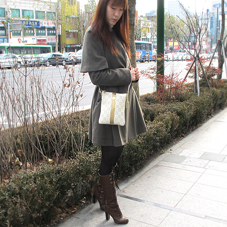 Coach(��ġ) �ΰ� �� ��Ʈ PVC �̴� ũ�ν��� [��������] �̹���6 - ���̺��� �߰���ǰ