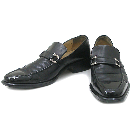 Ferragamo(󰡸)  ġ  