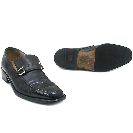 Ferragamo(󰡸)  ġ   ̹2 - ̺ ߰ǰ