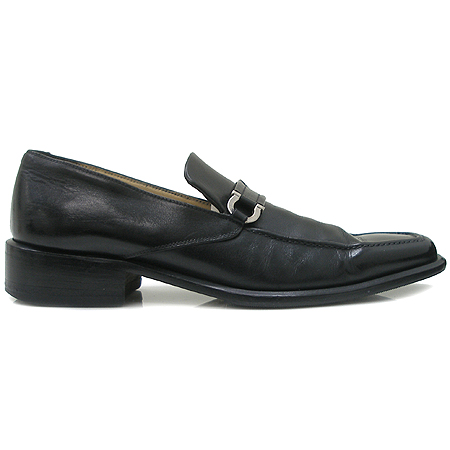 Ferragamo(󰡸)  ġ   ̹3 - ̺ ߰ǰ