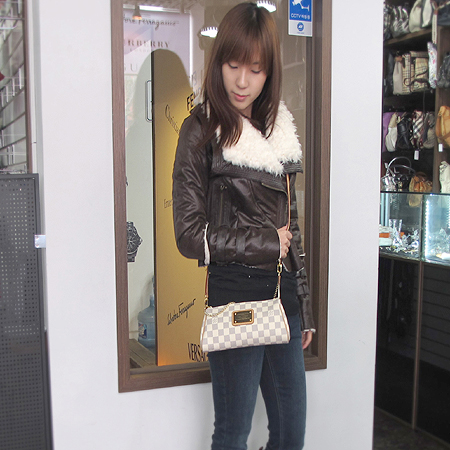 Louis Vuitton(���̺���) N55214 �ٹ̿� ���ָ� ĵ���� ����Ŭ��ġ+��Ʈ�� [��������] �̹���6 - ���̺��� �߰���ǰ