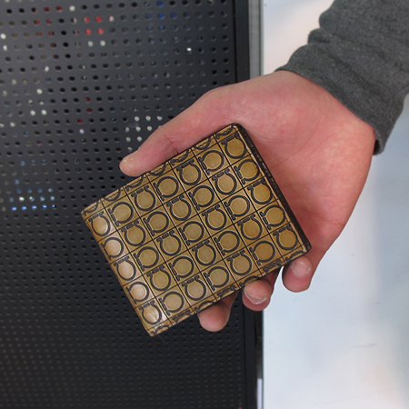 Ferragamo(��󰡸�) 66-3559 ��ġ�� �ΰ� ���� ������ [��������] �̹���5 - ���̺��� �߰���ǰ