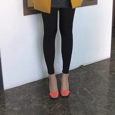 Marc_Jacobs(��ũ�����߽�) Marc by Marc Jacobs ������ ���� ���� �̹���6 - ���̺��� �߰���ǰ