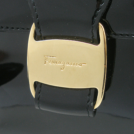 Ferragamo(��󰡸�) 21 8248 ���� ��ġ�� ��� ���̴�Ʈ ����� �̹���3 - ���̺��� �߰���ǰ
