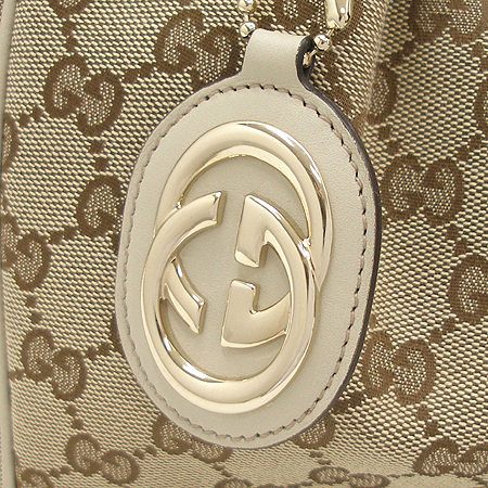 Gucci(����) 211944 GG�ΰ� �ڰ��� ��Ű ��Ʈ�� [�б�������] �̹���3 - ���̺��� �߰���ǰ