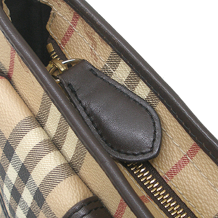 Burberry(������) �� Ŭ���� üũ ��Ʈ��� ũ�ν��� [��������] �̹���4 - ���̺��� �߰���ǰ