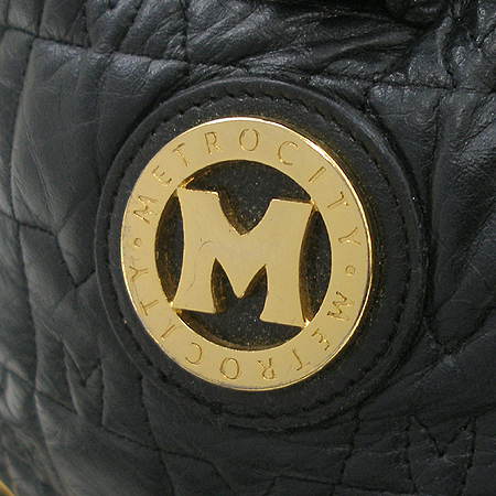 Metrocity(��Ʈ�ν�Ƽ) ���� M �ΰ� ��� ���� ���ָӴ� ��Ʈ�� + ��� ��Ʈ�� �̹���3 - ���̺��� �߰���ǰ