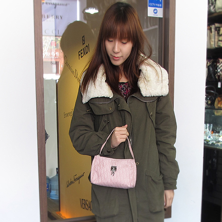 Dior(ũ����î���) �ΰ� �ڰ��� �Ŀ�ġ ����� �̹���5 - ���̺��� �߰���ǰ