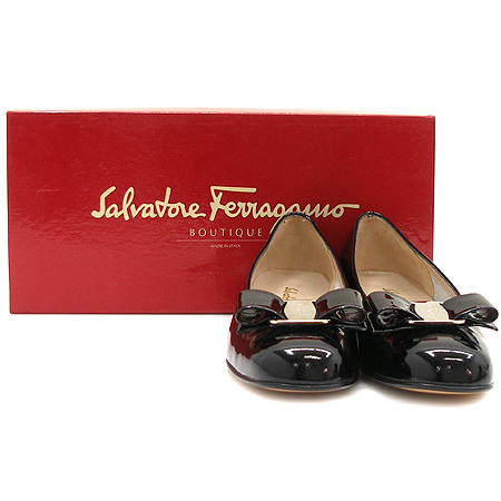 Ferragamo(��󰡸�) ���� �ٶ� ���� ���� �̹���2 - ���̺��� �߰���ǰ