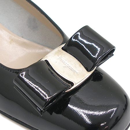 Ferragamo(��󰡸�) ���� �ٶ� ���� ���� �̹���5 - ���̺��� �߰���ǰ
