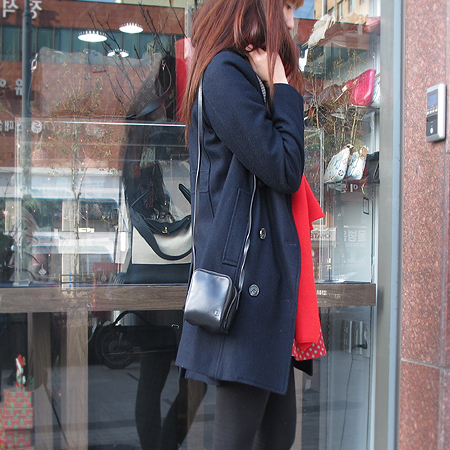 Bally(�߸�) KORA ���� �簢 ũ�ν��� �̹���5 - ���̺��� �߰���ǰ
