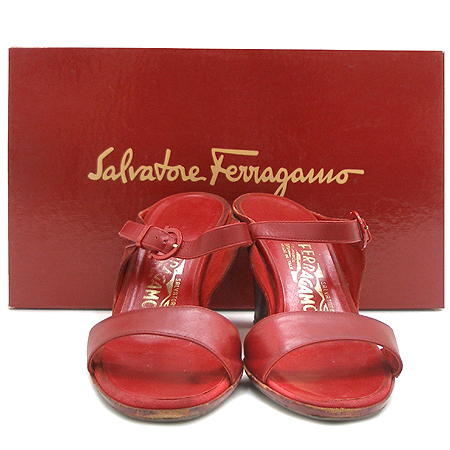 Ferragamo(��󰡸�) ������ ������ ���� �̹���2 - ���̺��� �߰���ǰ