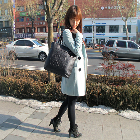 Coach(��ġ) �� ��Ʈ �ΰ� ���� �ٸ��� ���� ���� ����� �̹���6 - ���̺��� �߰���ǰ