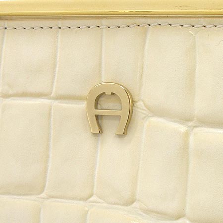 Aigner(���̱׳�) ũ��Ŀ���� ���� �簢 ��Ʈ�� �̹���3 - ���̺��� �߰���ǰ