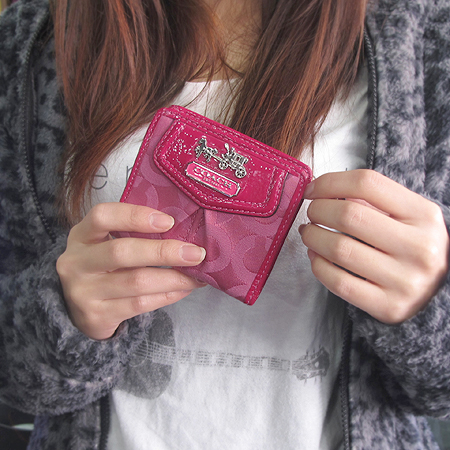 Coach(��ġ) �� ��Ʈ �ΰ� �ڰ��� ���̴�Ʈ ������ �̹���6 - ���̺��� �߰���ǰ