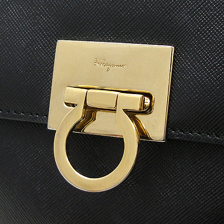 Ferragamo(��󰡸�) 21 0160 ���� ��ġ�� ��� �簢 ��Ʈ�� + ��� ��Ʈ�� �̹���4 - ���̺��� �߰���ǰ