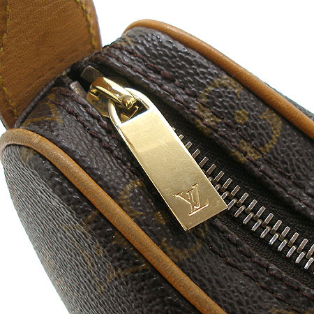 Louis Vuitton(���̺���) M51510 ���׷� ĵ���� ����Ʈ ũ�οͻ� ����� [�б�������] �̹���4 - ���̺��� �߰���ǰ