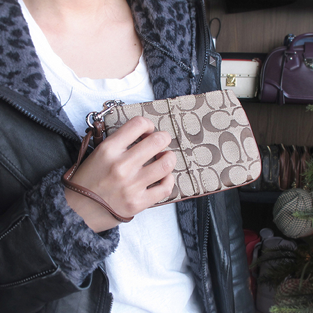 Coach(��ġ) �ñ׳��� ���� �Ŀ�ġ [��������] �̹���5 - ���̺��� �߰���ǰ
