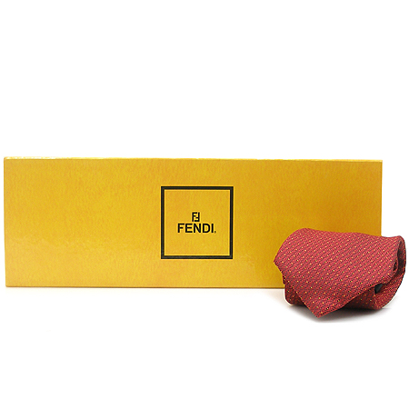 Fendi(���) ���� ���ΰ� ��Ÿ�� �̹���2 - ���̺��� �߰���ǰ