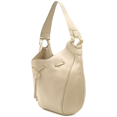 Ferragamo(��󰡸�) 21 4357 ���������� ȣ������� +�Ŀ�ġ �̹���3 - ���̺��� �߰���ǰ