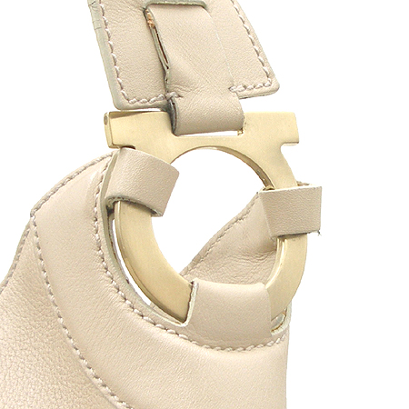 Ferragamo(��󰡸�) 21 4357 ���������� ȣ������� +�Ŀ�ġ �̹���4 - ���̺��� �߰���ǰ