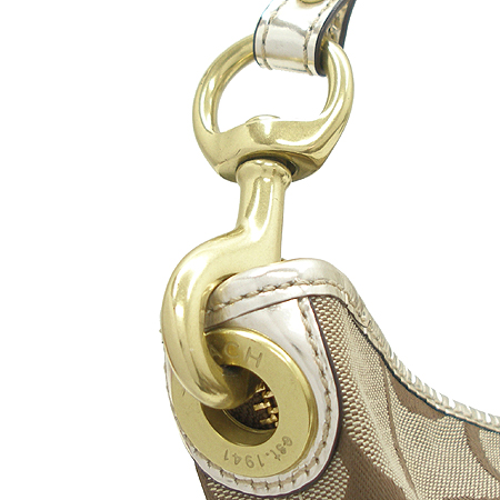 Coach(��ġ) �ñ׳�ó �ڰ��� ��� ����� ȣ�� ����� �̹���3 - ���̺��� �߰���ǰ