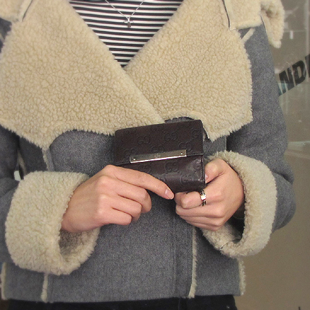 Gucci(����) 112716 GG�ΰ� �ø� ���� 2�� ������ �̹���6 - ���̺��� �߰���ǰ