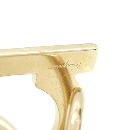 Ferragamo(��󰡸�) ���� ��ġ�Ϸΰ� ��ī����(��) �̹���4 - ���̺��� �߰���ǰ
