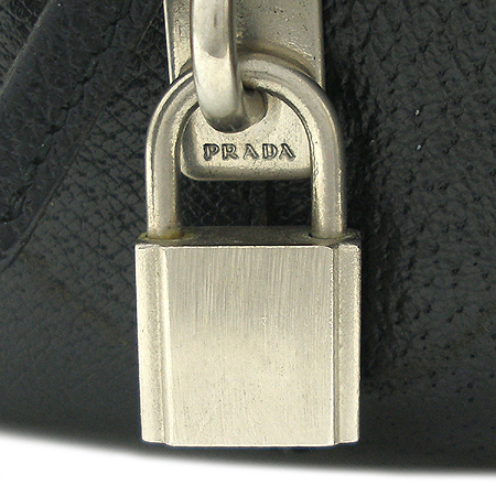 Prada(�����) �ΰ� ���� ����� �̹���4 - ���̺��� �߰���ǰ