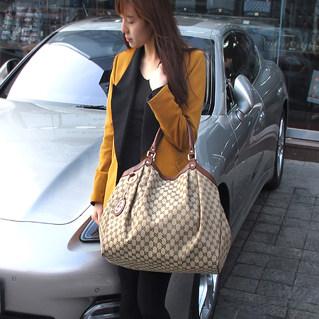 Gucci(����) 211943 GG �ΰ� �ڰ��� ȣ�� ��Ű �����(��) [��������] �̹���6 - ���̺��� �߰���ǰ