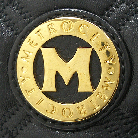 Metrocity(��Ʈ�ν�Ƽ) ���� M �ΰ� ��� ���� ���ָӴ� ��Ʈ�� + ũ�ν� ��Ʈ�� �̹���4 - ���̺��� �߰���ǰ