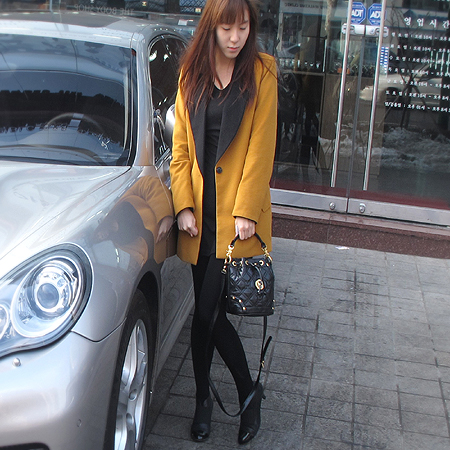 Metrocity(��Ʈ�ν�Ƽ) ���� M �ΰ� ��� ���� ���ָӴ� ��Ʈ�� + ũ�ν� ��Ʈ�� �̹���6 - ���̺��� �߰���ǰ