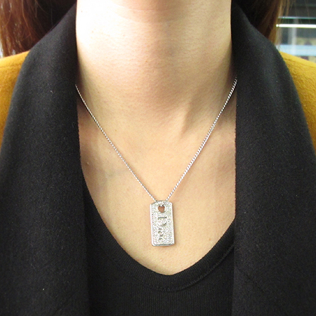 Dior(ũ����î���) D I O R �̴ϼ� �ΰ� �Ҵ�Ʈ ����� �̹���6 - ���̺��� �߰���ǰ