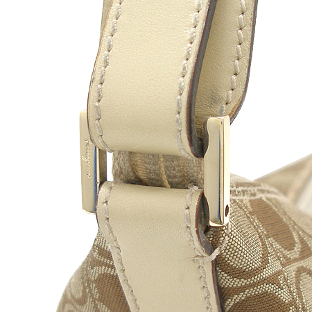 Ferragamo(��󰡸�) 21 2779 ��ġ�� �ΰ� �к긯 ����� �̹���4 - ���̺��� �߰���ǰ