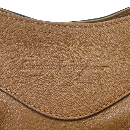 Ferragamo(��󰡸�) 21-5839 ���� ���� ����� [��������] �̹���4 - ���̺��� �߰���ǰ