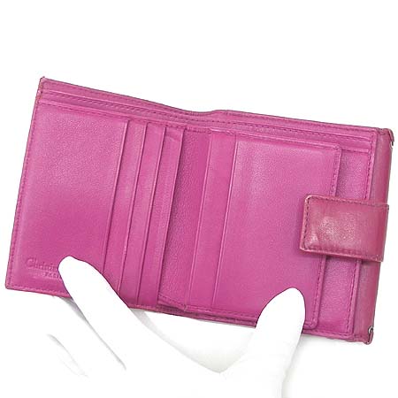 Dior(ũ����î���) NYV43070 �ڰ��� ��Ʈ �̴ϼ� ������ �̹���3 - ���̺��� �߰���ǰ