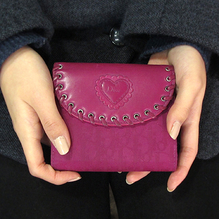 Dior(ũ����î���) NYV43070 �ڰ��� ��Ʈ �̴ϼ� ������ �̹���5 - ���̺��� �߰���ǰ