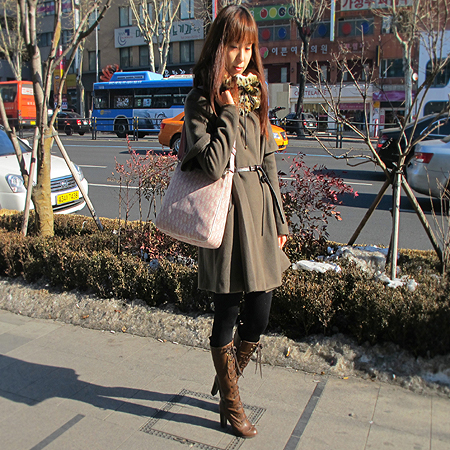 Dior(ũ����î���) �ΰ� PVC ������ ��Ƽġ ũ�ν��� �̹���6 - ���̺��� �߰���ǰ