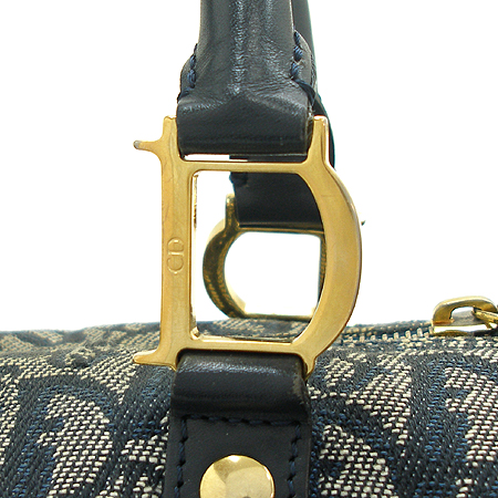 Dior(ũ����î���) �ΰ� �ڰ��� ������ ��Ʈ�� �̹���3 - ���̺��� �߰���ǰ