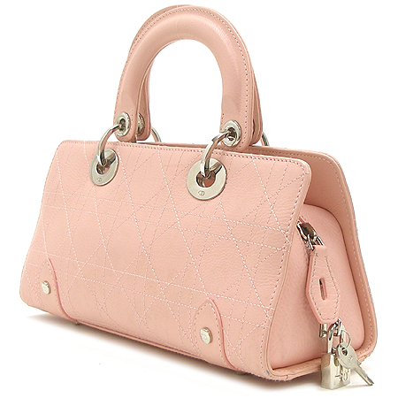 Dior(ũ����î���) ��ũ���� ���� ��� ���� �ΰ� ��Ʈ�� �̹���3 - ���̺��� �߰���ǰ