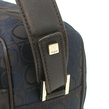 Ferragamo(��󰡸�) 21 2780 ��ġ�� �ΰ� �ڰ��� ����� �̹���3 - ���̺��� �߰���ǰ