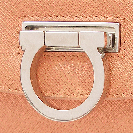 Ferragamo(��󰡸�) 21 5320 ���� ��ġ�� ��� ü�� ����� �̹���5 - ���̺��� �߰���ǰ