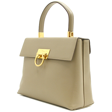 Ferragamo(��󰡸�) 21 0290 ���� ��ġ�� ��� �簢 ��Ʈ�� �̹���3 - ���̺��� �߰���ǰ