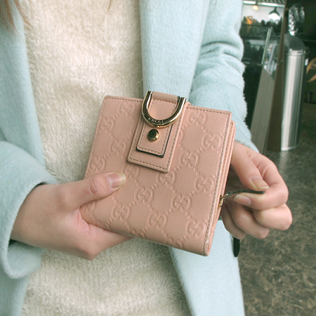 Gucci(±¸Âî) 154255 GG ·Î°í ½Ã¸¶ ·¡´õ 3´Ü ¹ÝÁö°© Gucci(±¸Âî) 154255 GG ·Î°í ½Ã¸¶ ·¡´õ 3´Ü ¹ÝÁö°©