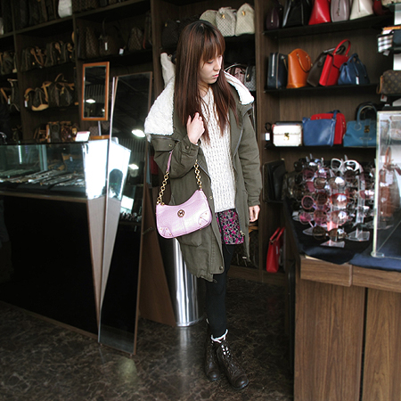 Metrocity(��Ʈ�ν�Ƽ) ���� M �ΰ� ��� ũ��Ŀ���� �д� ü�� ����� �̹���6 - ���̺��� �߰���ǰ