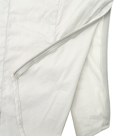 Armani(�Ƹ�����) ���� �̹���3 - ���̺��� �߰���ǰ