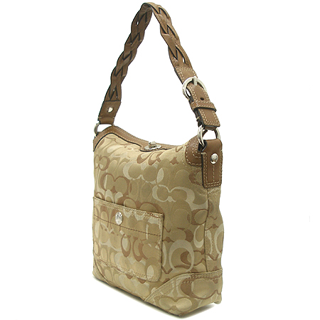 Coach(��ġ) �ñ׳��� ����� �̹���2 - ���̺��� �߰���ǰ