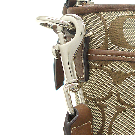 Coach(��ġ) �ñ׳��� �𰡵� ũ�ν��� [��������] �̹���3 - ���̺��� �߰���ǰ